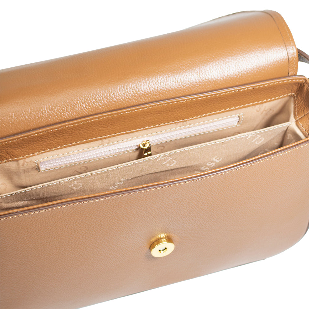 Combo: 01 Bolsa de Couro Tiracolo Emily - Nocciola + Carteira Exclusiva
